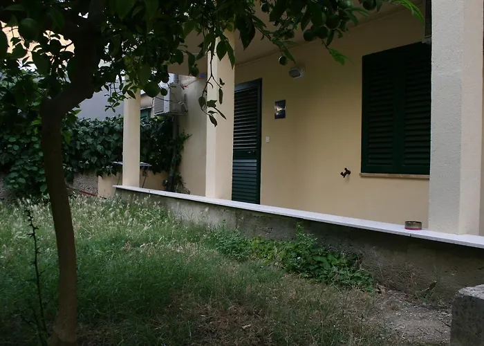 Apartments Mrduljas